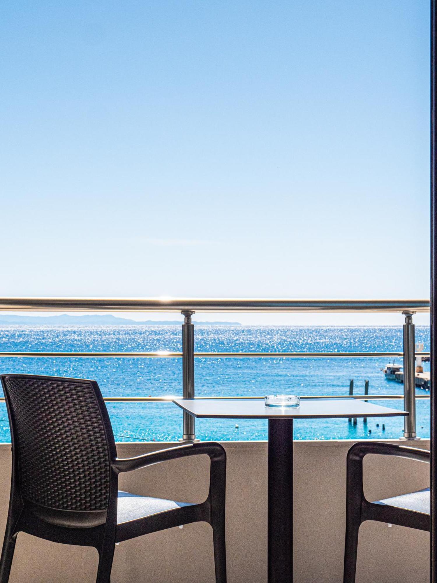 Hotel Endless Blue Himara Esterno foto