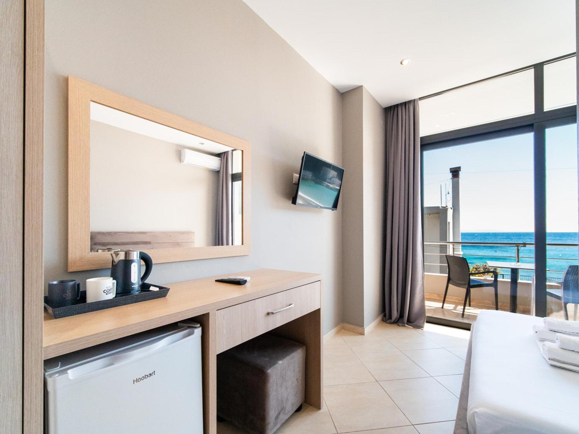 Hotel Endless Blue Himara Esterno foto